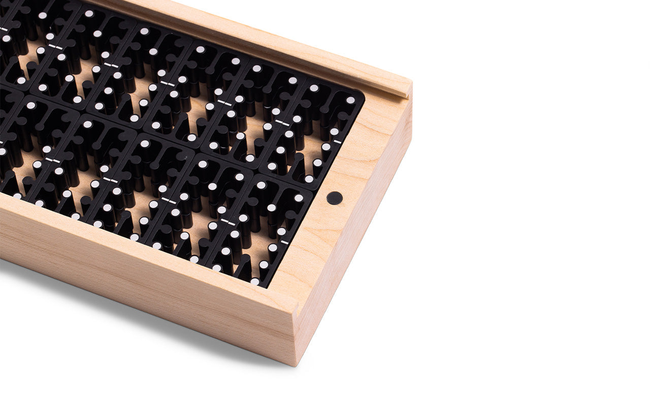 edge dominos in maple box